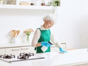 مكتب يشتري شغالات